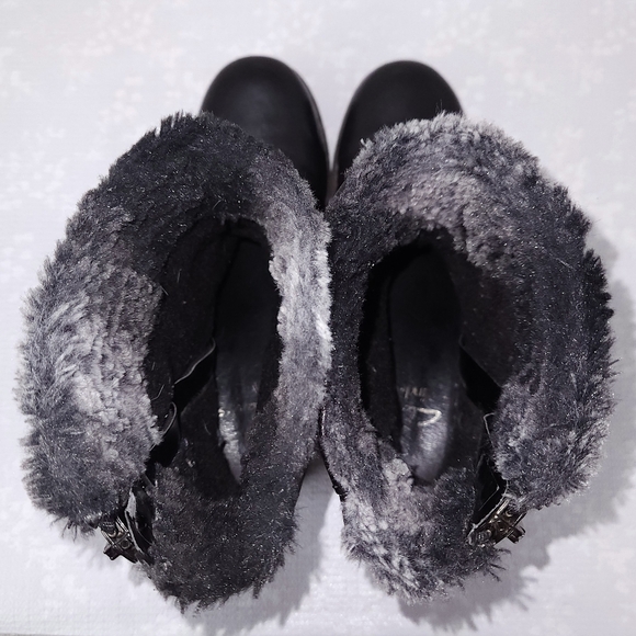 CLARKS Majorca Sun Moto Boots Black Leather Faux Fur Lined US 10 - Picture 7 of 9